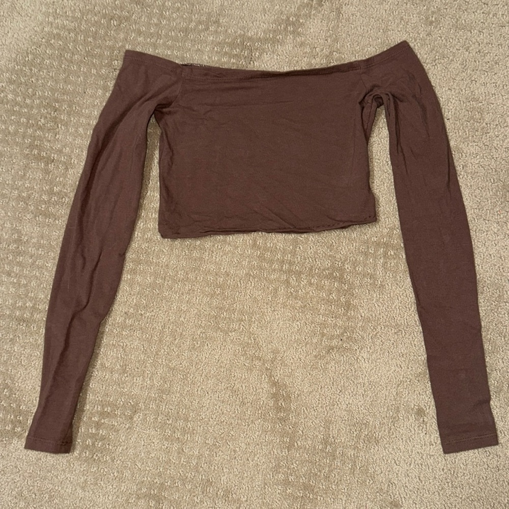 Hollister off the shoulder crop top